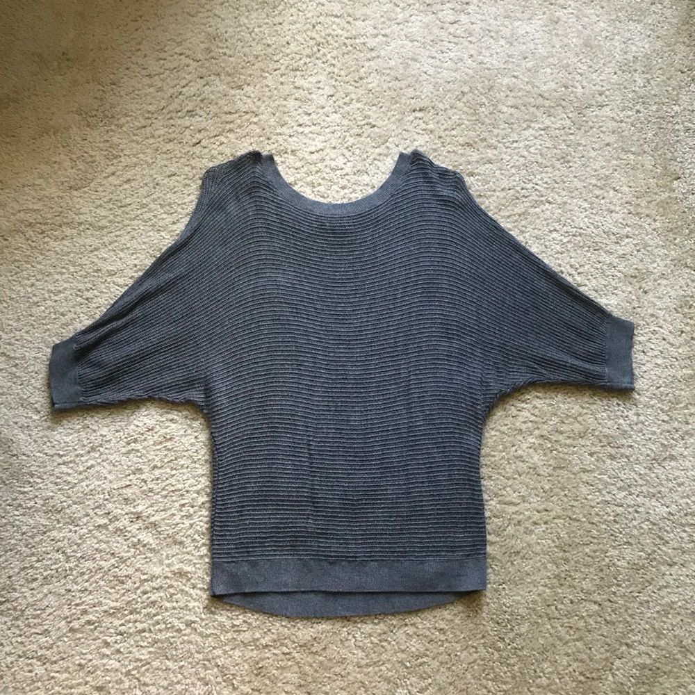 Express Sweater - Picture 2 of 3